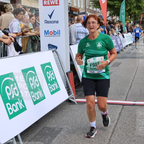 15.09.2024 - PSD Bank Halbmarathon Strokosch-Dieckow http://msf.ph/oto/7077556 15.09.2024 12:24:49 Ziel 988, 2081, 2102, 3063, 3218, 3339 meine-sportfotos.de