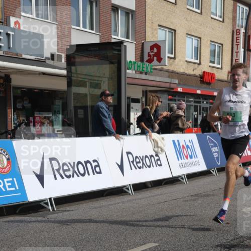15.09.2024 - PSD Bank Halbmarathon Michael Strokosch http://msf.ph/oto/7077566 15.09.2024 11:11:09 Ziel 513, 518, 523, 524, 543 meine-sportfotos.de