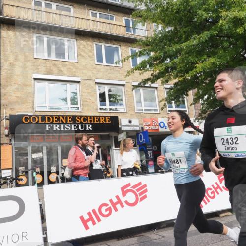 15.09.2024 - PSD Bank Halbmarathon Miley Keyser http://msf.ph/oto/7077573 15.09.2024 12:37:47 Ziel 1816, 2381, 2398, 2432, 2517, 3380, 3441, 3481 meine-sportfotos.de