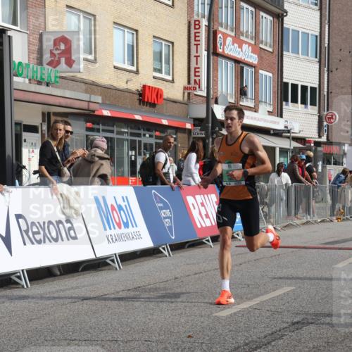 15.09.2024 - PSD Bank Halbmarathon Michael Strokosch http://msf.ph/oto/7077582 15.09.2024 11:11:12 Ziel 513, 518, 523, 524, 543 meine-sportfotos.de