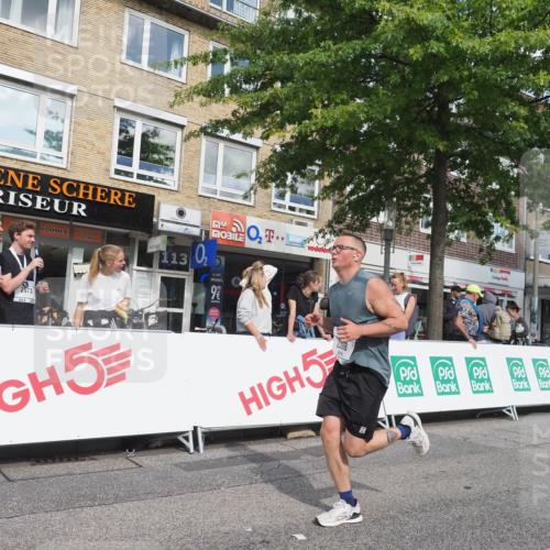 15.09.2024 - PSD Bank Halbmarathon Miley Keyser http://msf.ph/oto/7077597 15.09.2024 12:37:49 Ziel 1816, 2381, 2398, 2432, 2517, 3380, 3441, 3481 meine-sportfotos.de