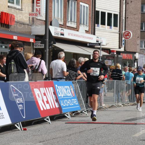 15.09.2024 - PSD Bank Halbmarathon Michael Strokosch http://msf.ph/oto/7077599 15.09.2024 12:18:46 Ziel 2023, 2086, 2149, 2232, 3094, 3221, 3258, 3472 meine-sportfotos.de