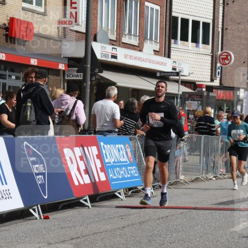 15.09.2024 - PSD Bank Halbmarathon Michael Strokosch http://msf.ph/oto/7077607 15.09.2024 12:18:46 Ziel 2023, 2086, 2149, 2232, 3094, 3221, 3258, 3472 meine-sportfotos.de