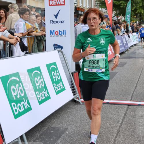15.09.2024 - PSD Bank Halbmarathon Strokosch-Dieckow http://msf.ph/oto/7077611 15.09.2024 12:24:50 Ziel 988, 2081, 2102, 3063, 3218, 3339, 3469 meine-sportfotos.de