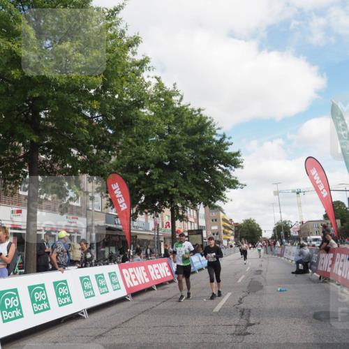 15.09.2024 - PSD Bank Halbmarathon Miley Keyser http://msf.ph/oto/7077624 15.09.2024 12:37:51 Ziel 1816, 2381, 2398, 2432, 2517, 3380, 3415, 3441, 3481 meine-sportfotos.de