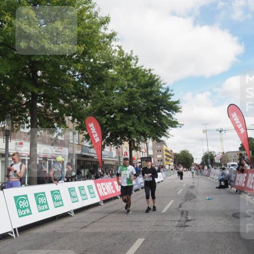 15.09.2024 - PSD Bank Halbmarathon Miley Keyser http://msf.ph/oto/7077638 15.09.2024 12:37:52 Ziel 1816, 2381, 2398, 2432, 2517, 3380, 3415, 3441, 3481 meine-sportfotos.de