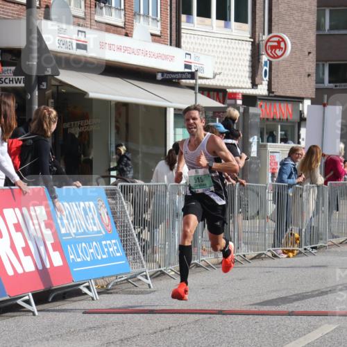 15.09.2024 - PSD Bank Halbmarathon Michael Strokosch http://msf.ph/oto/7077646 15.09.2024 11:11:28 Ziel 515, 516 meine-sportfotos.de