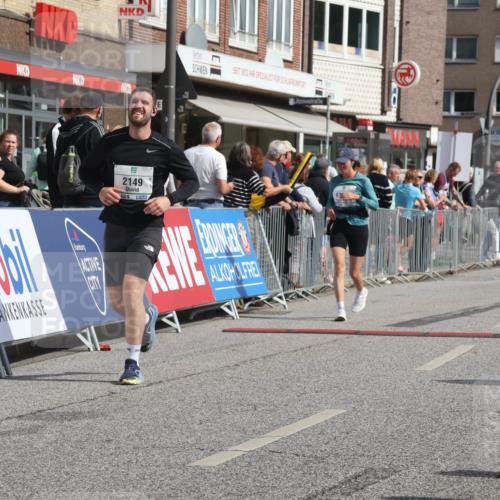 15.09.2024 - PSD Bank Halbmarathon Michael Strokosch http://msf.ph/oto/7077648 15.09.2024 12:18:48 Ziel 2023, 2086, 2149, 2232, 3094, 3221, 3258 meine-sportfotos.de