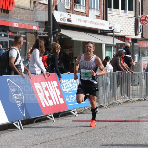 15.09.2024 - PSD Bank Halbmarathon Michael Strokosch http://msf.ph/oto/7077655 15.09.2024 11:11:28 Ziel 515, 516 meine-sportfotos.de