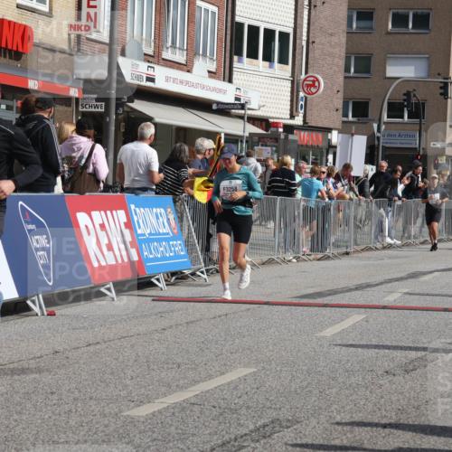 15.09.2024 - PSD Bank Halbmarathon Michael Strokosch http://msf.ph/oto/7077658 15.09.2024 12:18:49 Ziel 2023, 2086, 2149, 2232, 3094, 3221, 3258 meine-sportfotos.de