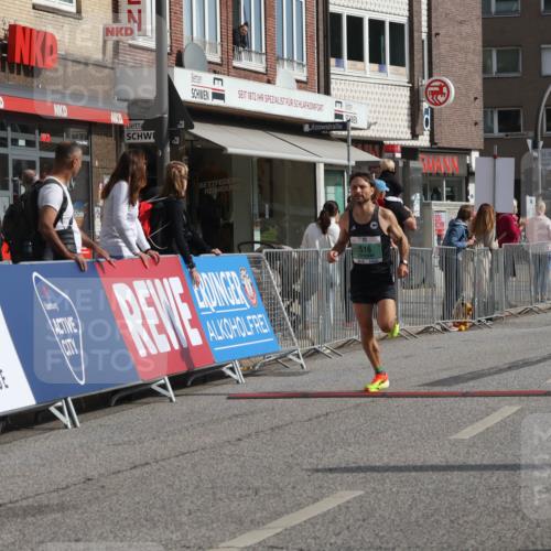 15.09.2024 - PSD Bank Halbmarathon Michael Strokosch http://msf.ph/oto/7077669 15.09.2024 11:11:30 Ziel 515, 516, 548 meine-sportfotos.de