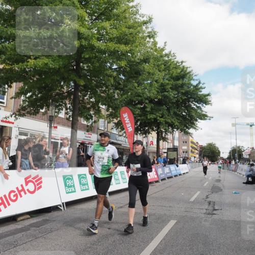 15.09.2024 - PSD Bank Halbmarathon Miley Keyser http://msf.ph/oto/7077678 15.09.2024 12:37:53 Ziel 1816, 2381, 2398, 2432, 2517, 3380, 3415, 3417, 3441, 3481 meine-sportfotos.de