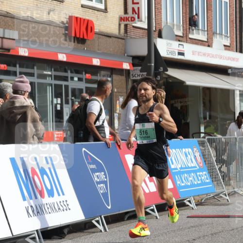 15.09.2024 - PSD Bank Halbmarathon Michael Strokosch http://msf.ph/oto/7077688 15.09.2024 11:11:31 Ziel 515, 516, 548 meine-sportfotos.de