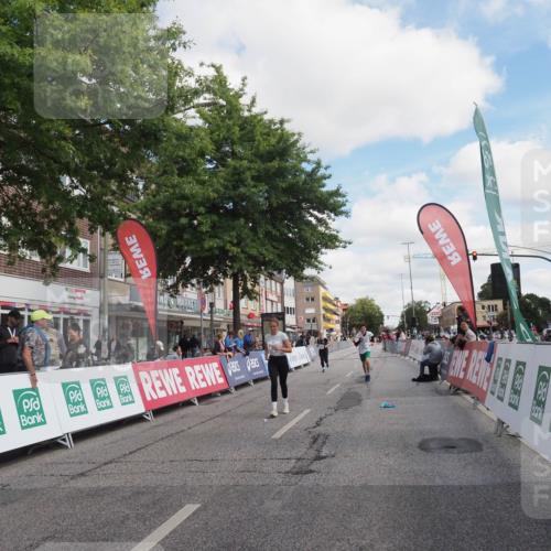 15.09.2024 - PSD Bank Halbmarathon Miley Keyser http://msf.ph/oto/7077691 15.09.2024 12:37:58 Ziel 1816, 2381, 2398, 2517, 3380, 3415, 3417, 3481 meine-sportfotos.de