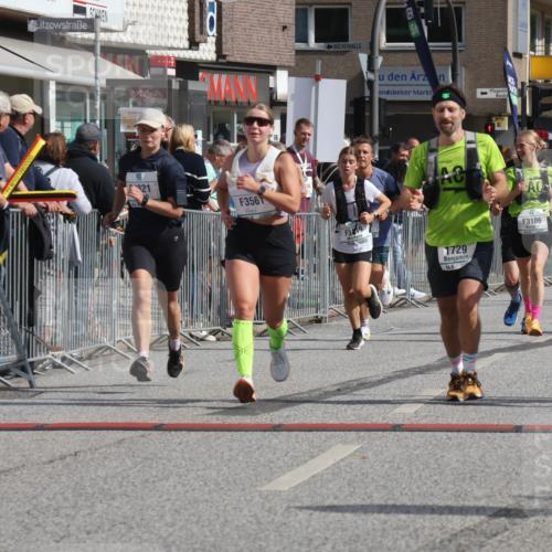 15.09.2024 - PSD Bank Halbmarathon Michael Strokosch http://msf.ph/oto/7077714 15.09.2024 12:18:55 Ziel 1728, 1729, 2149, 2412, 2821, 3106, 3258, 3419, 3446, 3447, 3500, 3561 meine-sportfotos.de