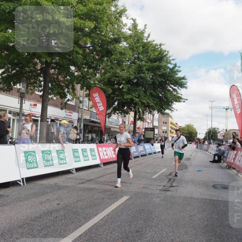 15.09.2024 - PSD Bank Halbmarathon Miley Keyser http://msf.ph/oto/7077737 15.09.2024 12:37:59 Ziel 1816, 2381, 2398, 2517, 3380, 3415, 3417 meine-sportfotos.de