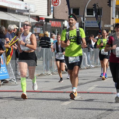 15.09.2024 - PSD Bank Halbmarathon Michael Strokosch http://msf.ph/oto/7077739 15.09.2024 12:18:57 Ziel 1728, 1729, 2149, 2412, 2821, 3106, 3258, 3419, 3446, 3447, 3500, 3561 meine-sportfotos.de