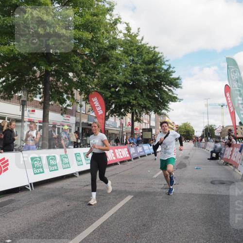 15.09.2024 - PSD Bank Halbmarathon Miley Keyser http://msf.ph/oto/7077755 15.09.2024 12:38:00 Ziel 1816, 2398, 2517, 3380, 3415, 3417 meine-sportfotos.de