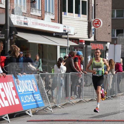 15.09.2024 - PSD Bank Halbmarathon Michael Strokosch http://msf.ph/oto/7077756 15.09.2024 11:11:39 Ziel 485, 515, 516, 539, 548 meine-sportfotos.de