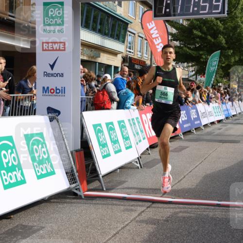 15.09.2024 - PSD Bank Halbmarathon Strokosch-Dieckow http://msf.ph/oto/7077758 15.09.2024 11:12:50 Ziel 498, 509, 528, 534, 566, 838, 841 meine-sportfotos.de
