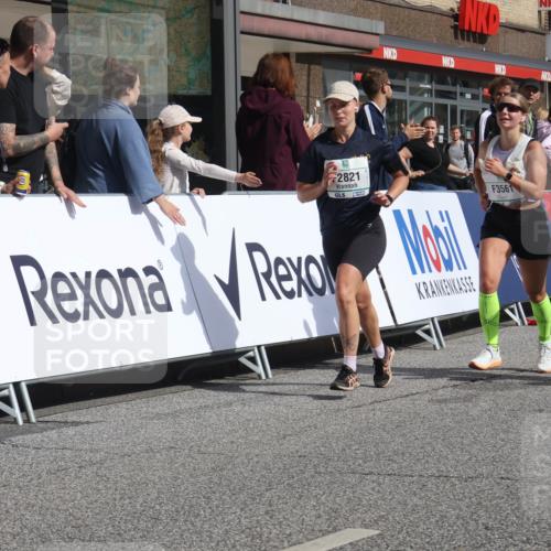 15.09.2024 - PSD Bank Halbmarathon Michael Strokosch http://msf.ph/oto/7077760 15.09.2024 12:18:58 Ziel 1728, 1729, 2149, 2412, 2821, 3106, 3258, 3419, 3446, 3447, 3500, 3561 meine-sportfotos.de