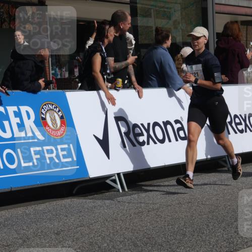 15.09.2024 - PSD Bank Halbmarathon Michael Strokosch http://msf.ph/oto/7077765 15.09.2024 12:18:58 Ziel 1728, 1729, 2149, 2412, 2821, 3106, 3258, 3419, 3446, 3447, 3500, 3561 meine-sportfotos.de