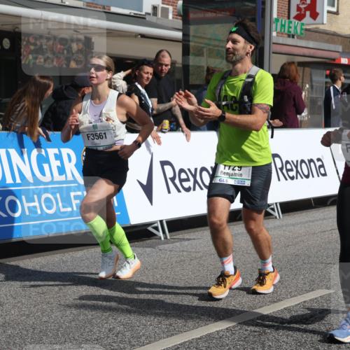 15.09.2024 - PSD Bank Halbmarathon Michael Strokosch http://msf.ph/oto/7077788 15.09.2024 12:19:00 Ziel 1728, 1729, 1828, 2149, 2412, 2821, 3103, 3106, 3258, 3419, 3446, 3447, 3500, 3561 meine-sportfotos.de