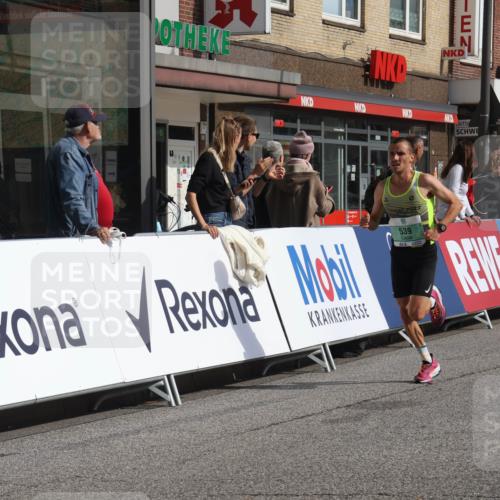 15.09.2024 - PSD Bank Halbmarathon Michael Strokosch http://msf.ph/oto/7077790 15.09.2024 11:11:40 Ziel 485, 515, 516, 539, 548 meine-sportfotos.de