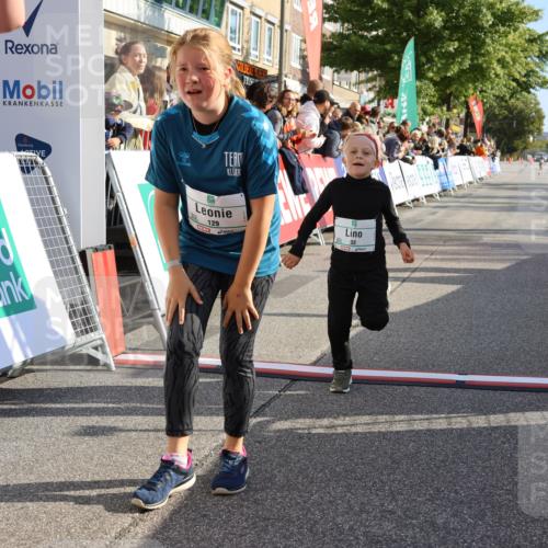 15.09.2024 - PSD Bank Halbmarathon Strokosch-Dieckow http://msf.ph/oto/7077801 15.09.2024 10:30:25 Ziel 32, 97, 127, 129, 156, 252, 264, 281, 289, 306 meine-sportfotos.de