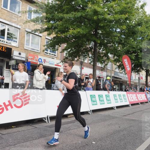 15.09.2024 - PSD Bank Halbmarathon Miley Keyser http://msf.ph/oto/7077820 15.09.2024 12:38:04 Ziel 1816, 2517, 3380, 3415, 3417 meine-sportfotos.de