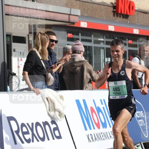 15.09.2024 - PSD Bank Halbmarathon Michael Strokosch http://msf.ph/oto/7077829 15.09.2024 11:11:43 Ziel 485, 516, 539, 548 meine-sportfotos.de