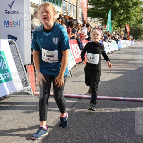 15.09.2024 - PSD Bank Halbmarathon Strokosch-Dieckow http://msf.ph/oto/7077843 15.09.2024 10:30:26 Ziel 32, 97, 129, 156, 252, 264, 281, 289, 306 meine-sportfotos.de