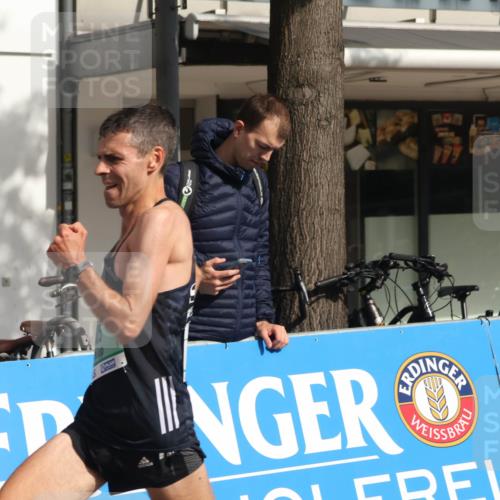 15.09.2024 - PSD Bank Halbmarathon Michael Strokosch http://msf.ph/oto/7077852 15.09.2024 11:11:45 Ziel 485, 539, 548 meine-sportfotos.de