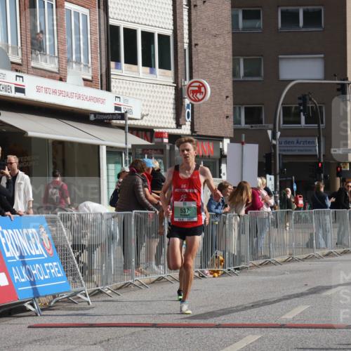 15.09.2024 - PSD Bank Halbmarathon Michael Strokosch http://msf.ph/oto/7077856 15.09.2024 11:11:56 Ziel 485, 537, 545 meine-sportfotos.de