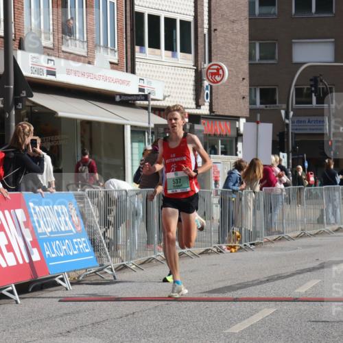 15.09.2024 - PSD Bank Halbmarathon Michael Strokosch http://msf.ph/oto/7077860 15.09.2024 11:11:56 Ziel 485, 537, 545 meine-sportfotos.de