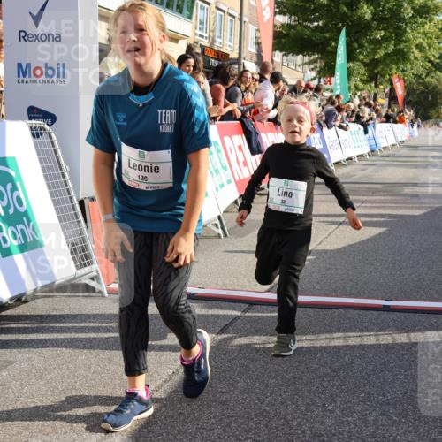 15.09.2024 - PSD Bank Halbmarathon Strokosch-Dieckow http://msf.ph/oto/7077863 15.09.2024 10:30:26 Ziel 32, 97, 129, 156, 252, 264, 281, 289, 306 meine-sportfotos.de