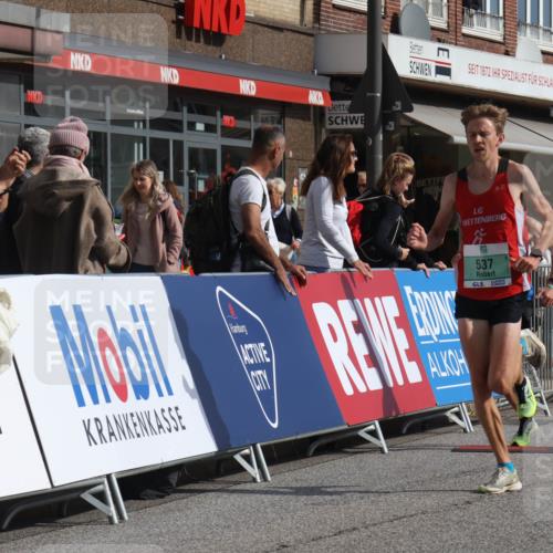 15.09.2024 - PSD Bank Halbmarathon Michael Strokosch http://msf.ph/oto/7077874 15.09.2024 11:11:57 Ziel 537, 545 meine-sportfotos.de