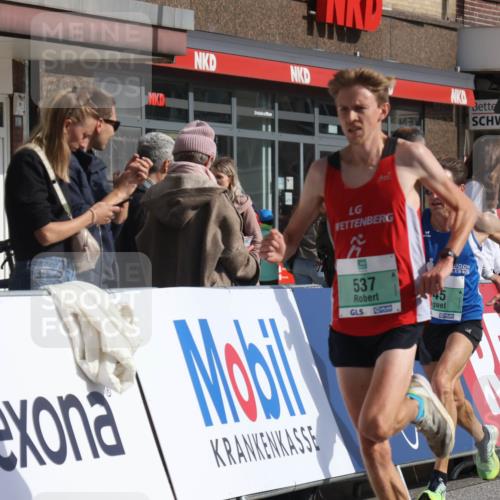 15.09.2024 - PSD Bank Halbmarathon Michael Strokosch http://msf.ph/oto/7077883 15.09.2024 11:11:57 Ziel 537, 545 meine-sportfotos.de