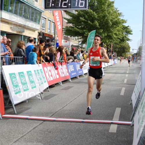 15.09.2024 - PSD Bank Halbmarathon Strokosch-Dieckow http://msf.ph/oto/7077892 15.09.2024 11:13:07 Ziel 517, 547, 554 meine-sportfotos.de