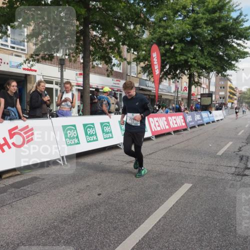 15.09.2024 - PSD Bank Halbmarathon Miley Keyser http://msf.ph/oto/7077902 15.09.2024 12:38:41 Ziel 2285, 3123 meine-sportfotos.de