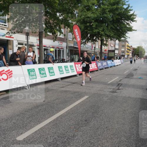 15.09.2024 - PSD Bank Halbmarathon Miley Keyser http://msf.ph/oto/7077917 15.09.2024 12:38:49 Ziel 2285, 3123, 3381 meine-sportfotos.de