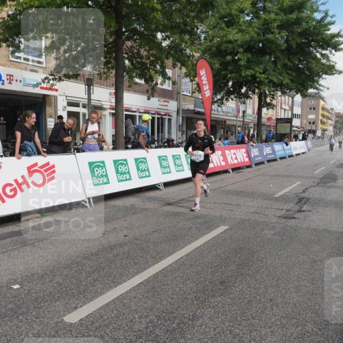 15.09.2024 - PSD Bank Halbmarathon Miley Keyser http://msf.ph/oto/7077932 15.09.2024 12:38:49 Ziel 2285, 3123, 3381 meine-sportfotos.de