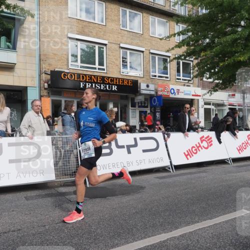 15.09.2024 - PSD Bank Halbmarathon Miley Keyser http://msf.ph/oto/7077934 15.09.2024 11:35:25 Ziel 740, 766, 771, 1044, 1143, 1160, 1207, 1418, 1448, 2619, 2656 meine-sportfotos.de