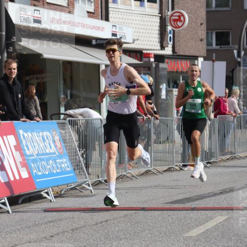 15.09.2024 - PSD Bank Halbmarathon Michael Strokosch http://msf.ph/oto/7077965 15.09.2024 11:12:04 Ziel 503, 506, 530, 537, 545 meine-sportfotos.de