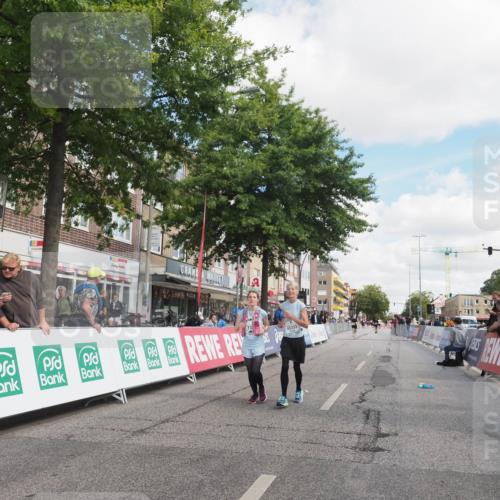 15.09.2024 - PSD Bank Halbmarathon Miley Keyser http://msf.ph/oto/7077978 15.09.2024 12:39:00 Ziel 3123, 3332, 3333, 3381 meine-sportfotos.de