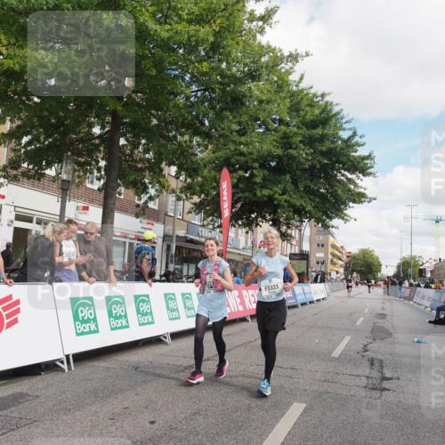 15.09.2024 - PSD Bank Halbmarathon Miley Keyser http://msf.ph/oto/7078005 15.09.2024 12:39:01 Ziel 3123, 3332, 3333, 3381 meine-sportfotos.de