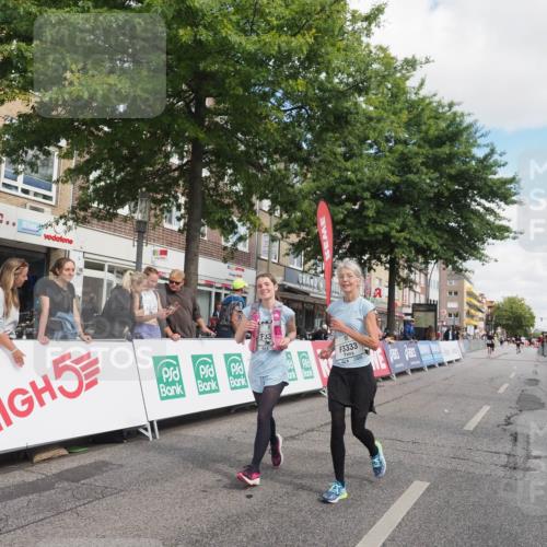15.09.2024 - PSD Bank Halbmarathon Miley Keyser http://msf.ph/oto/7078019 15.09.2024 12:39:02 Ziel 3123, 3332, 3333, 3381 meine-sportfotos.de