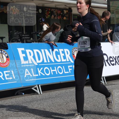 15.09.2024 - PSD Bank Halbmarathon Michael Strokosch http://msf.ph/oto/7078031 15.09.2024 12:19:22 Ziel 1613, 2867, 3092, 3373 meine-sportfotos.de