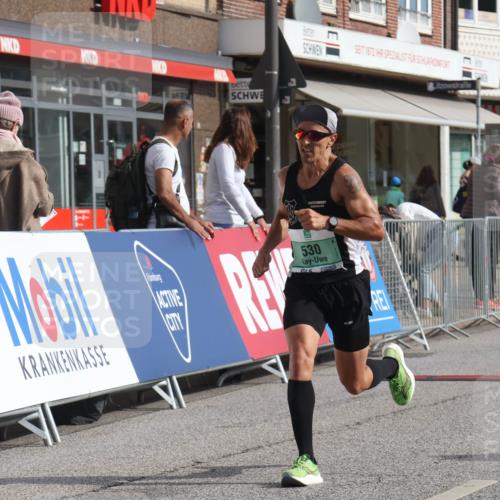 15.09.2024 - PSD Bank Halbmarathon Michael Strokosch http://msf.ph/oto/7078038 15.09.2024 11:12:09 Ziel 503, 506, 526, 530, 537, 545 meine-sportfotos.de