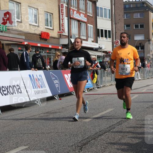 15.09.2024 - PSD Bank Halbmarathon Michael Strokosch http://msf.ph/oto/7078070 15.09.2024 12:19:30 Ziel 1613, 2867, 3092 meine-sportfotos.de